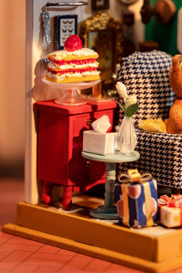 Diy Miniature House Kit: Holiday Living Room