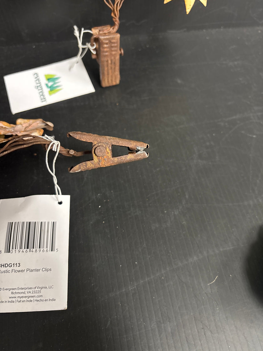 Shabby Chic Destressed Flower Clips