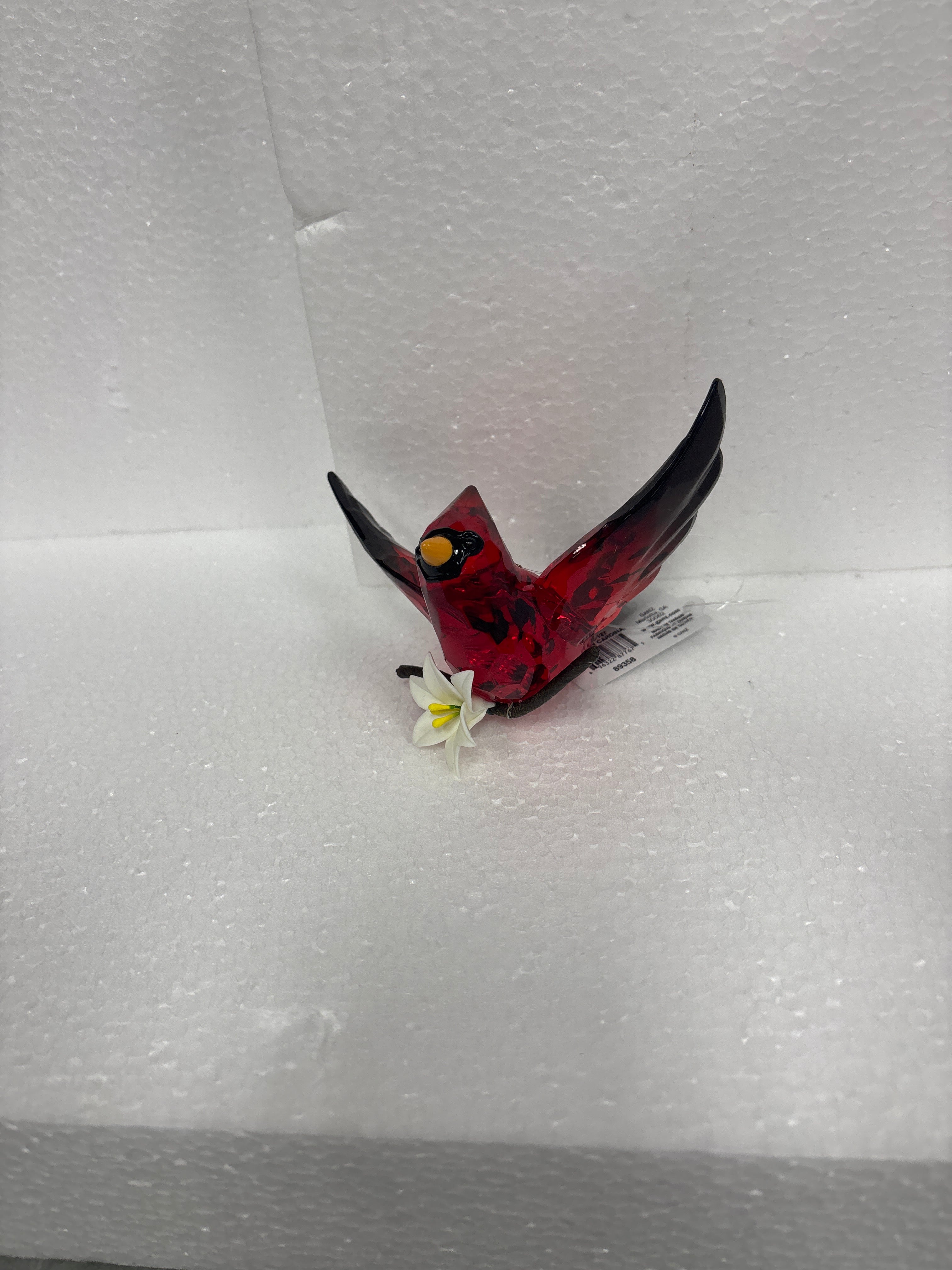 Crystal Expressions Cardinal with Lilly