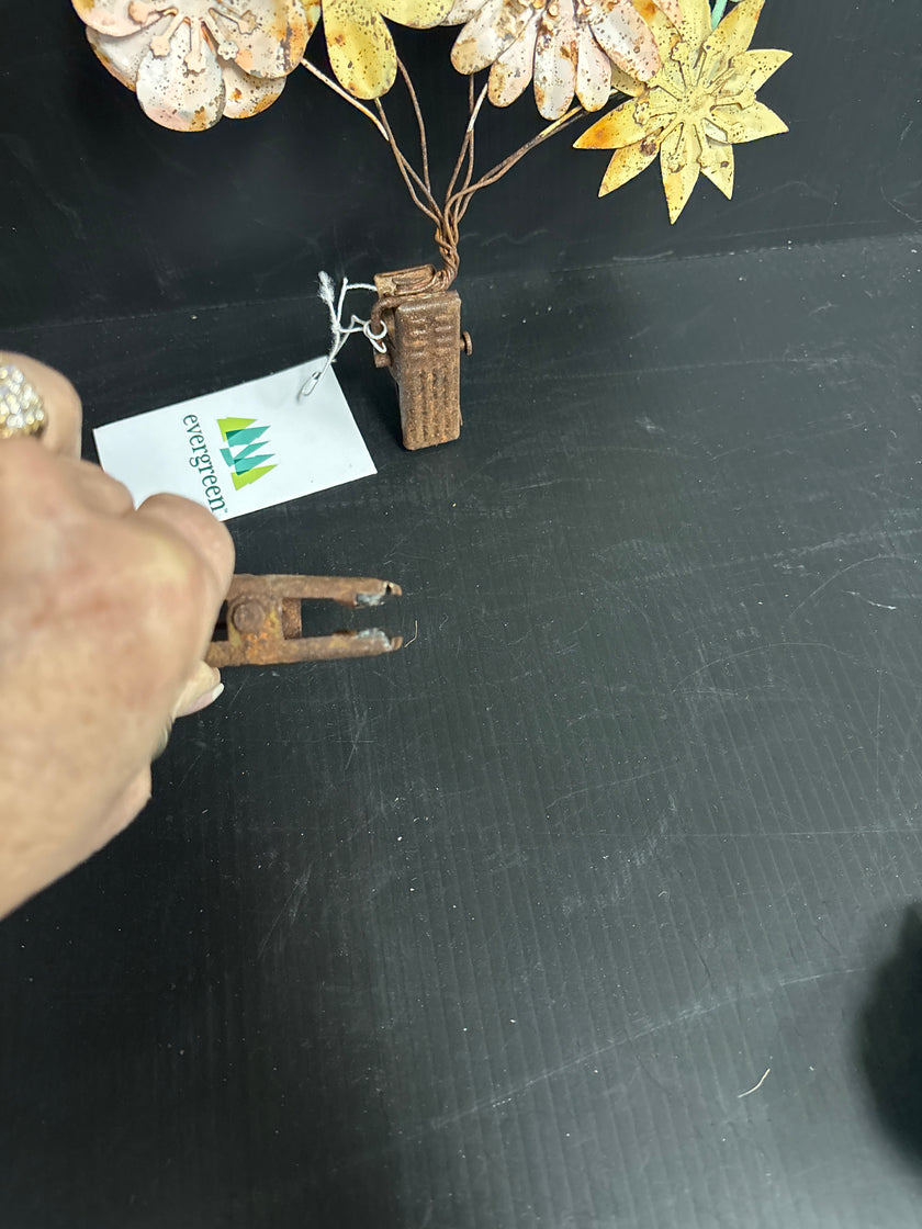 Shabby Chic Destressed Flower Clips