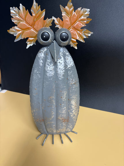 Metal Fall Owl Statue