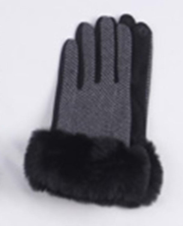 Chevron Fur Gloves