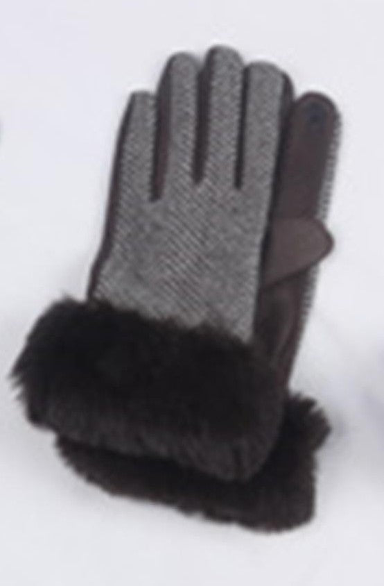 Chevron Fur Gloves