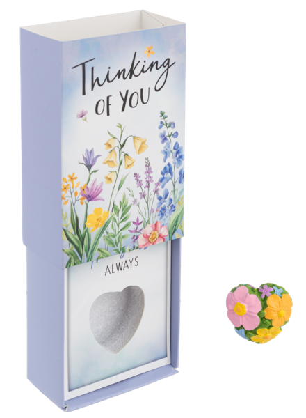Memento box with trinket