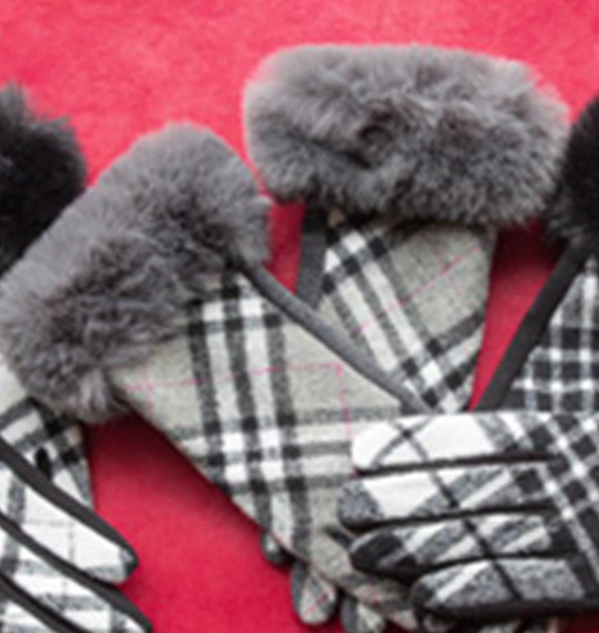 Plaid Gloves with Fur Cuff