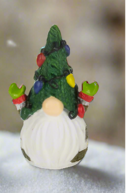 Entangled Gnome Pocket Charm