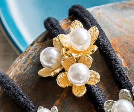 Metal and Pearl Flower Hair Tie