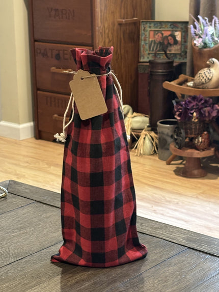 Buffalo Plaid gift bags for wine